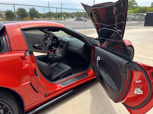 Used 2011 Chevrolet Corvette Z06 RWD image 30