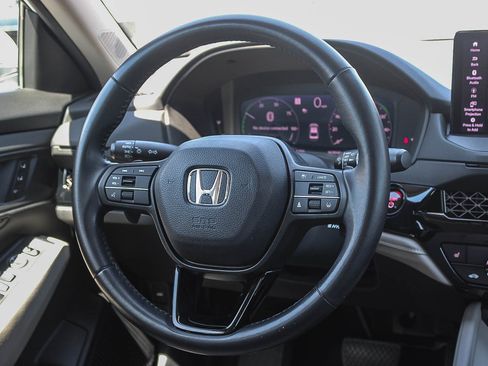 Used 2023 Honda Accord EX-L image 16