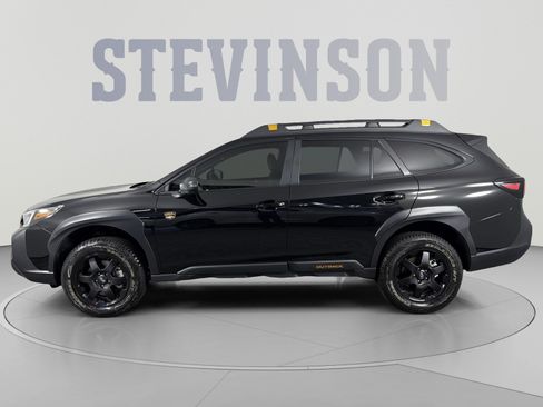 Used 2025 Subaru Outback Wilderness AWD/4WD image 4