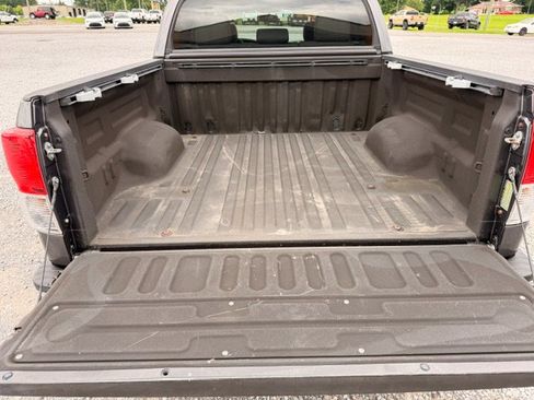 Used 2012 Toyota Tundra Limited w/ Platinum Pkg AWD/4WD image 14