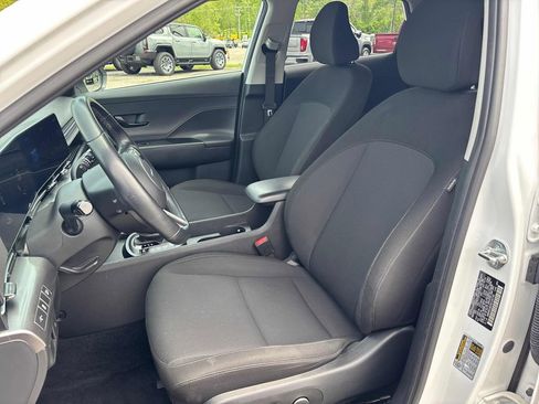 Used 2025 Hyundai Kona SEL AWD/4WD image 12