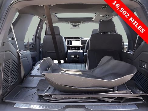 Used 2024 GMC Yukon Denali image 73