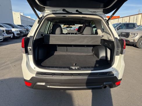 Used 2024 Subaru Forester Premium image 28