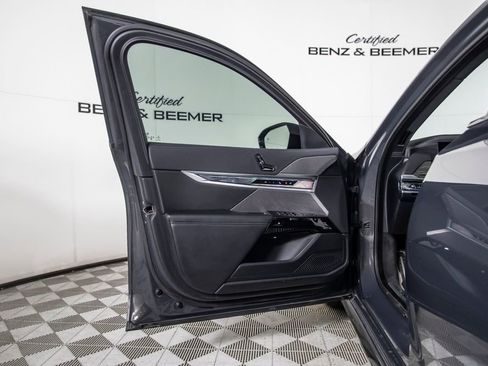 Used 2023 BMW 740i 740i w/ Executive Package image 15