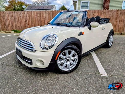 Used 2011 MINI Cooper Convertible FWD image 3