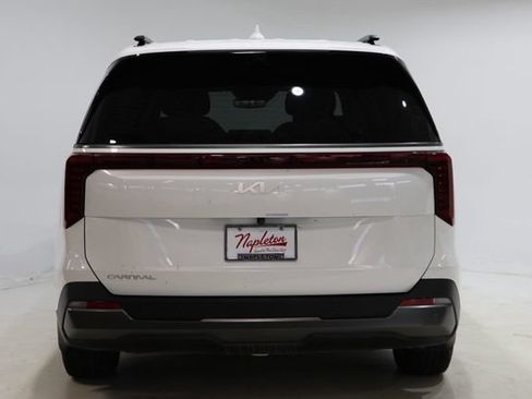Used 2025 Kia Carnival SX Prestige FWD image 7