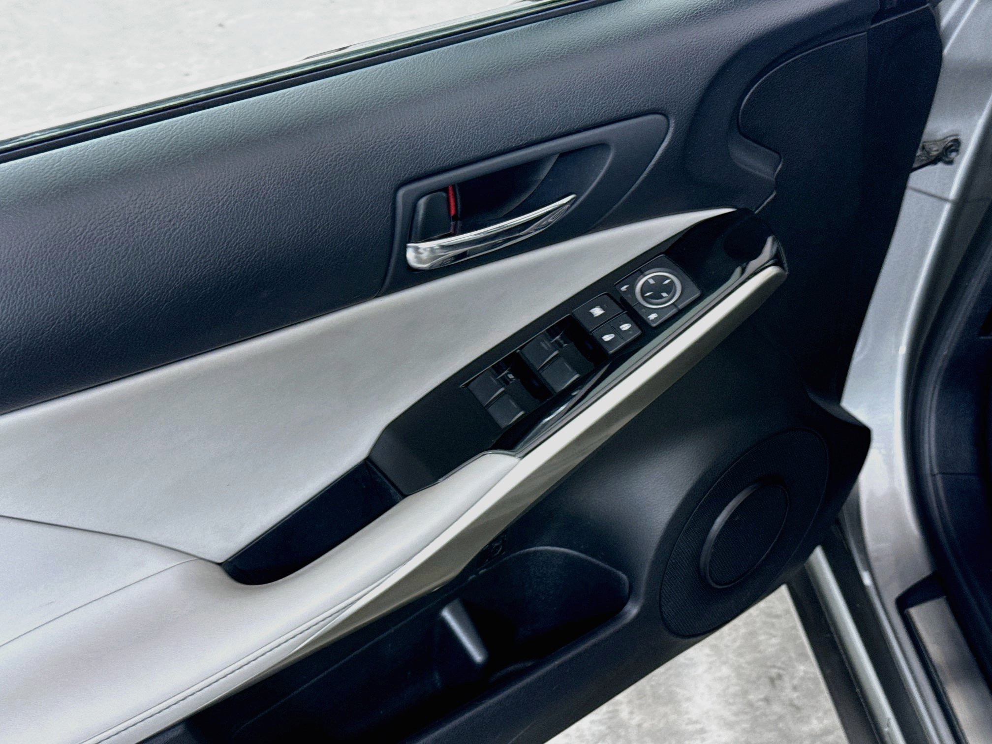 Used 2015 Lexus IS 250 AWD w/ Premium Package image 19