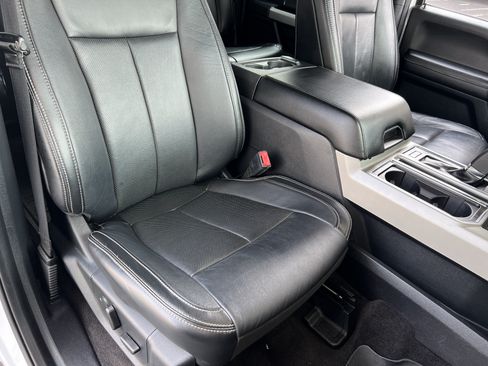 Used 2020 Ford F150 Lariat w/ Equipment Group 502A Luxury AWD/4WD image 20