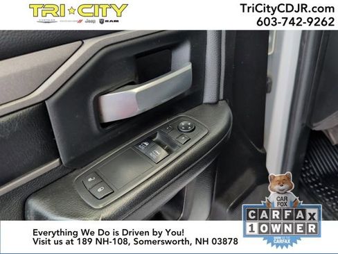 Used 2019 RAM 2500 Tradesman w/ Chrome Appearance Group image 19