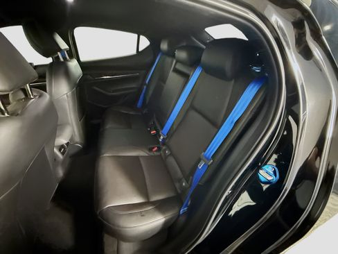 Used 2020 MAZDA MAZDA3 Hatchback w/ Premium Package image 25