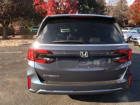 New 2026 Honda Odyssey EX-L image 8