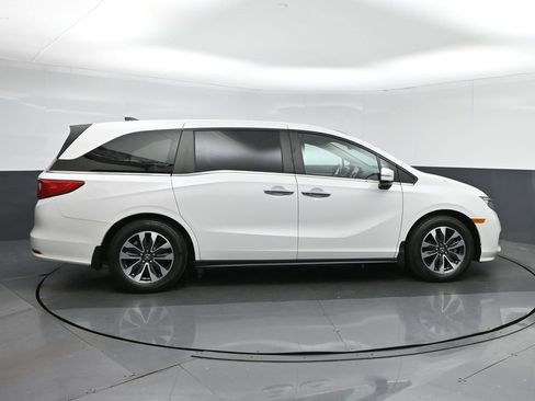 Used 2024 Honda Odyssey EX-L image 8