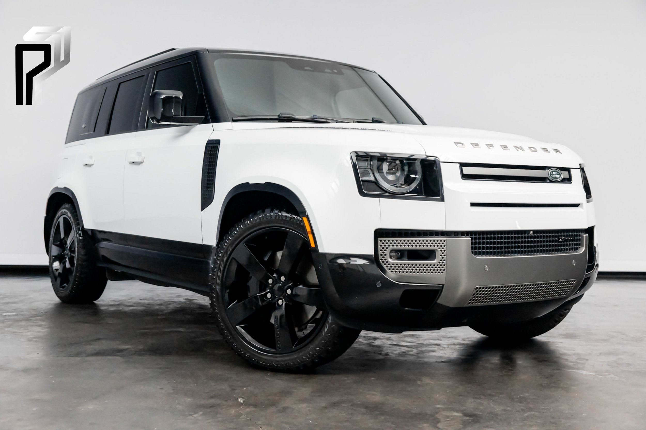 Used 2023 Land Rover Defender 110 X-Dynamic SE AWD/4WD image 1