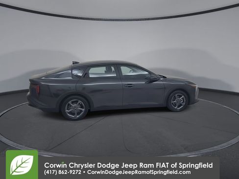 Used 2025 Kia K4 FWD image 16