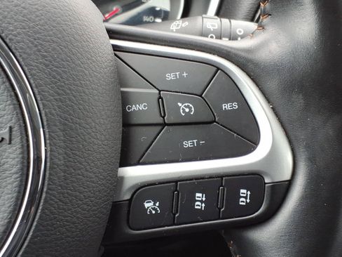Used 2021 Jeep Compass Limited AWD/4WD image 17