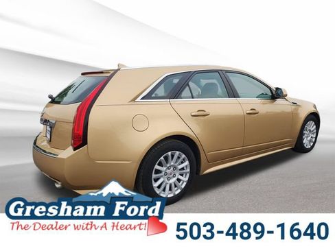 Used 2013 Cadillac CTS Wagon RWD image 6