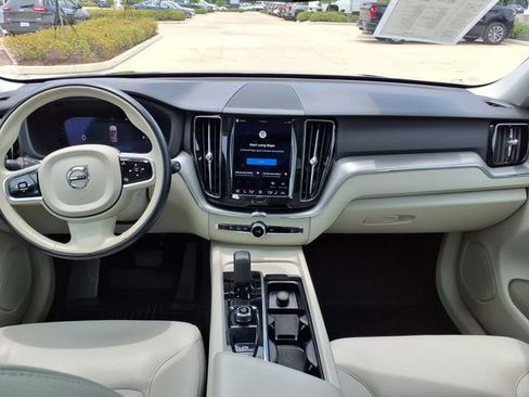 Certified 2023 Volvo XC60 B5 Core AWD/4WD image 20