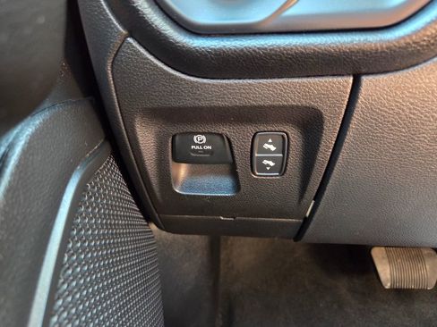 Certified 2022 RAM 1500 Big Horn RWD image 23