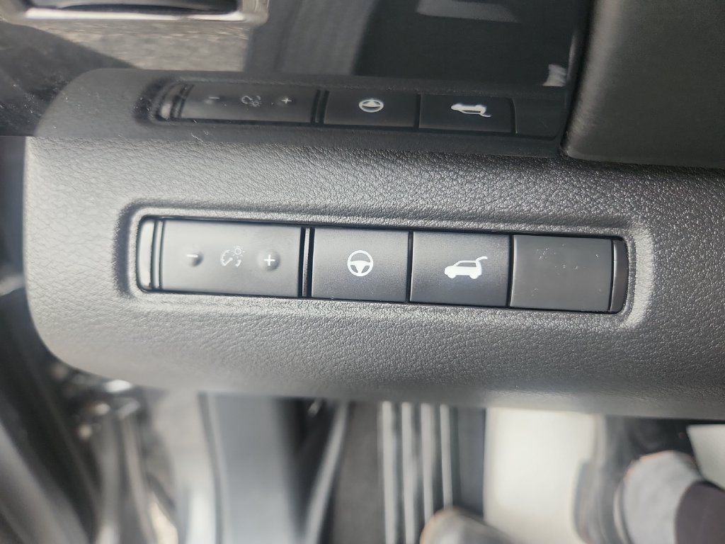 Used 2022 Nissan Pathfinder SV w/ SV Premium Package AWD/4WD image 24