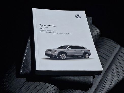 Used 2021 Volkswagen Atlas SEL Premium image 27