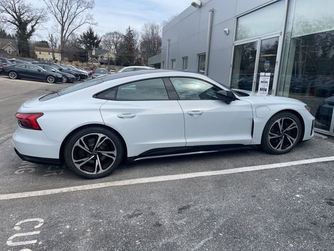 Used 2023 Audi e-tron GT Premium Plus w/ Performance Package image 6