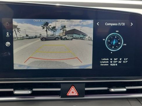 Certified 2025 Hyundai Elantra SEL FWD image 13