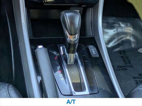 Used 2016 Honda Accord Touring image 19