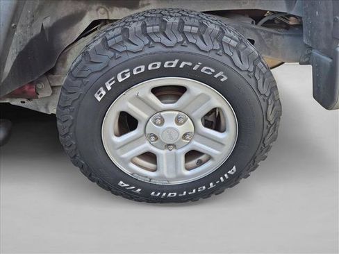 Used 2011 Jeep Wrangler Sport w/ Black Appearance Group AWD/4WD image 13