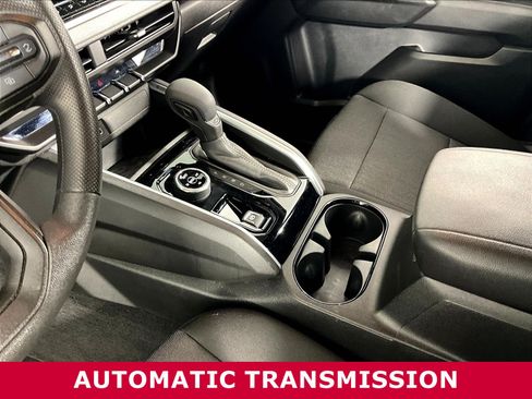 Used 2024 Chevrolet Colorado Trail Boss w/ Advanced Trailering Package AWD/4WD image 15