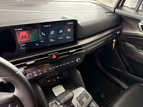 New 2026 Kia Sportage EX FWD image 33