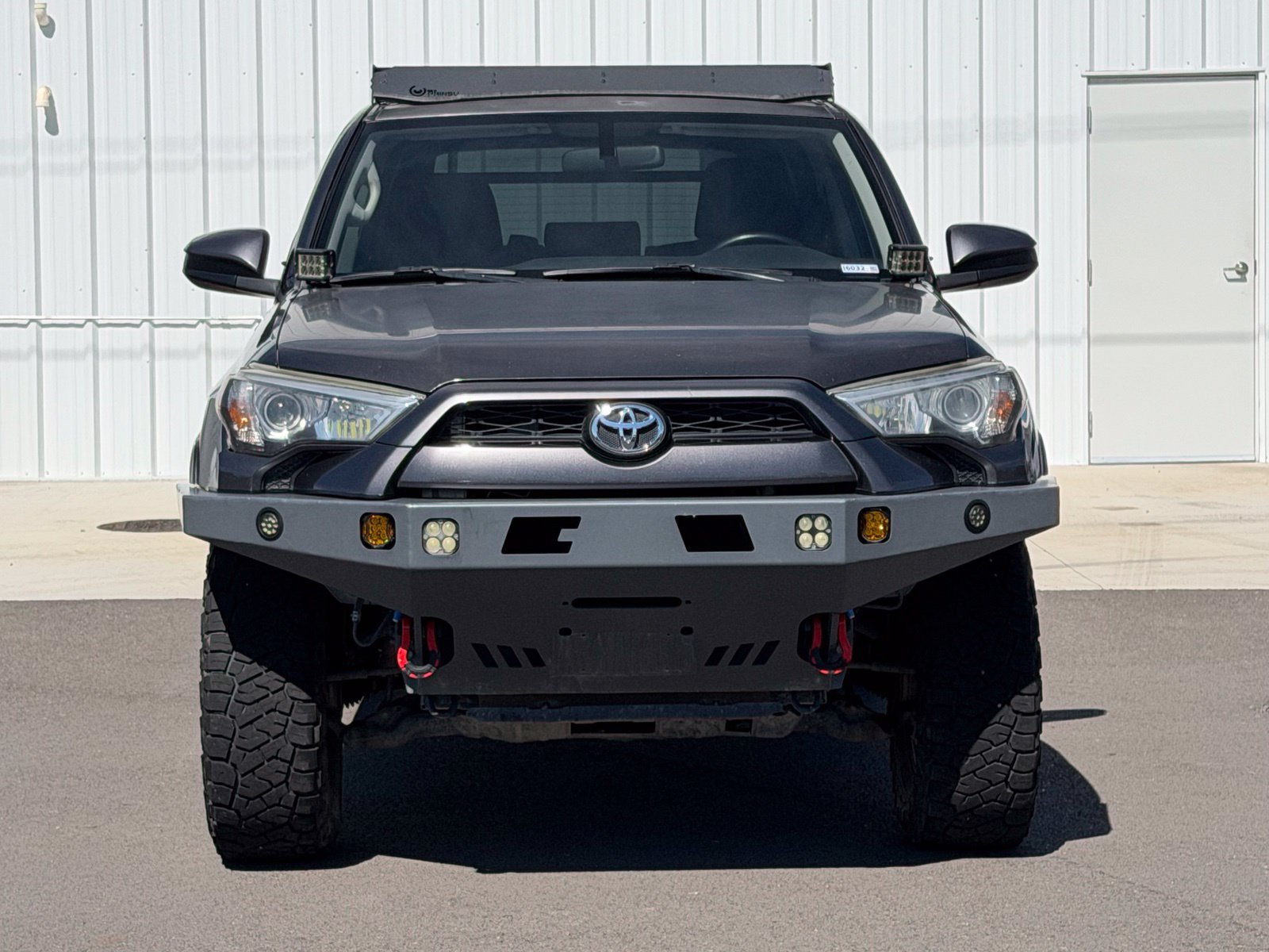 Used 2017 Toyota 4Runner SR5 AWD/4WD image 2