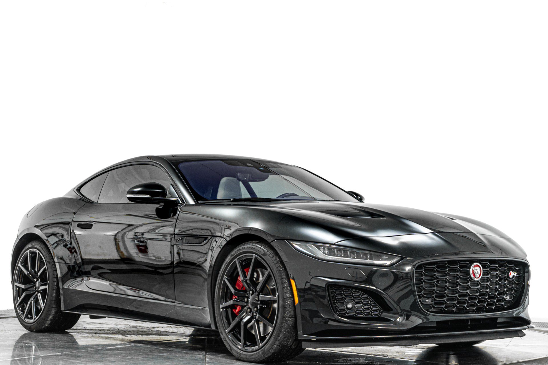 Used 2023 Jaguar F-TYPE R AWD/4WD image 29