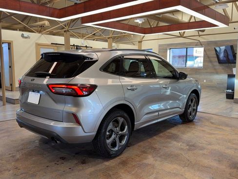 Used 2024 Ford Escape ST-Line image 4