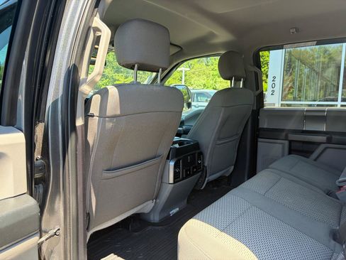 Used 2019 Ford F250 XLT w/ XLT Premium Package AWD/4WD image 39