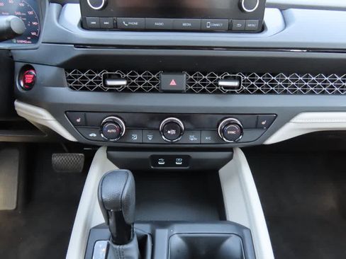 Certified 2023 Honda Accord EX image 19