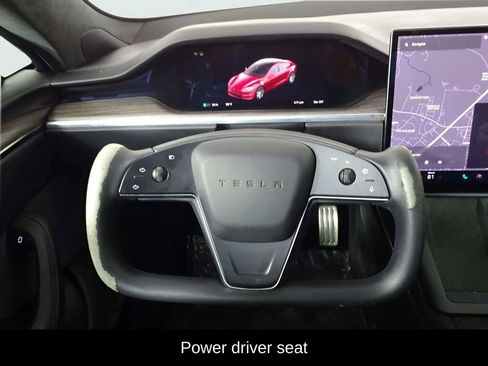 Used 2022 Tesla Model S Base image 9