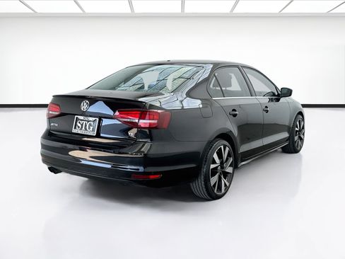 Used 2017 Volkswagen Jetta S FWD image 4