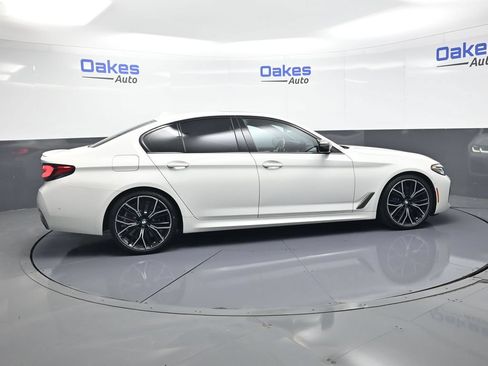Used 2023 BMW M550i xDrive AWD/4WD image 9
