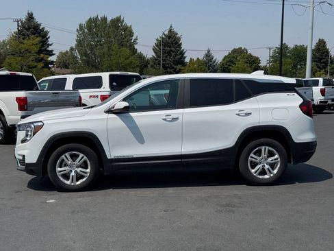 Used 2024 GMC Terrain SLE AWD/4WD image 4