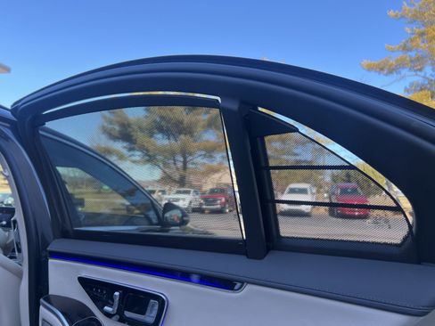 Used 2022 Mercedes-Benz S 580 4MATIC Sedan image 37