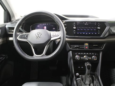 Used 2024 Volkswagen Taos SEL image 2