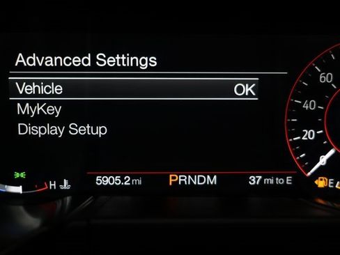 Used 2022 Ford Mustang Shelby GT500 w/ Carbon Fiber Track Pack image 88