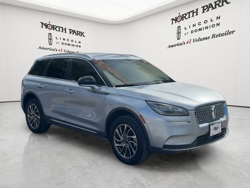 Used 2022 Lincoln Corsair FWD image 7