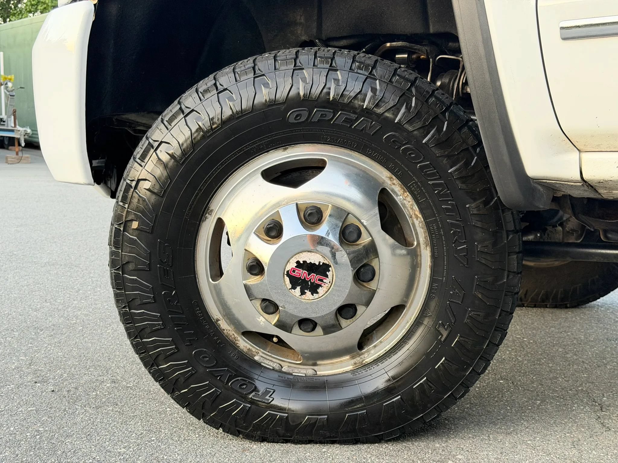 Used 2017 GMC Sierra 3500 Denali w/ Duramax Plus Package AWD/4WD image 20