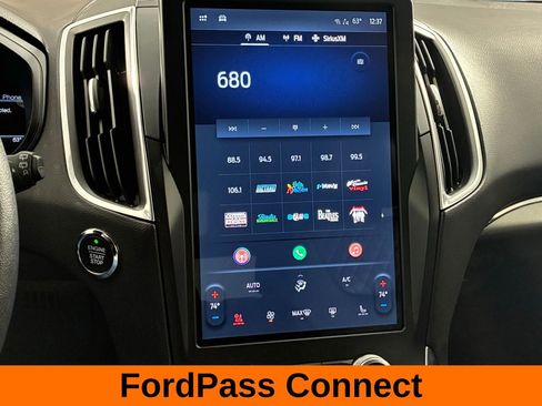 Used 2024 Ford Edge Titanium image 17