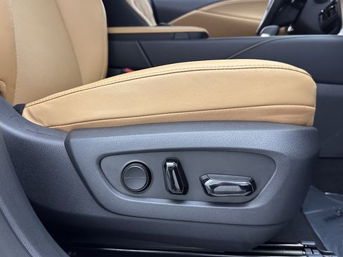 Used 2025 Lexus RX 350 FWD w/ Technology Package image 36