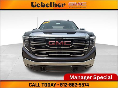 Used 2025 GMC Sierra 1500 SLT AWD/4WD image 11