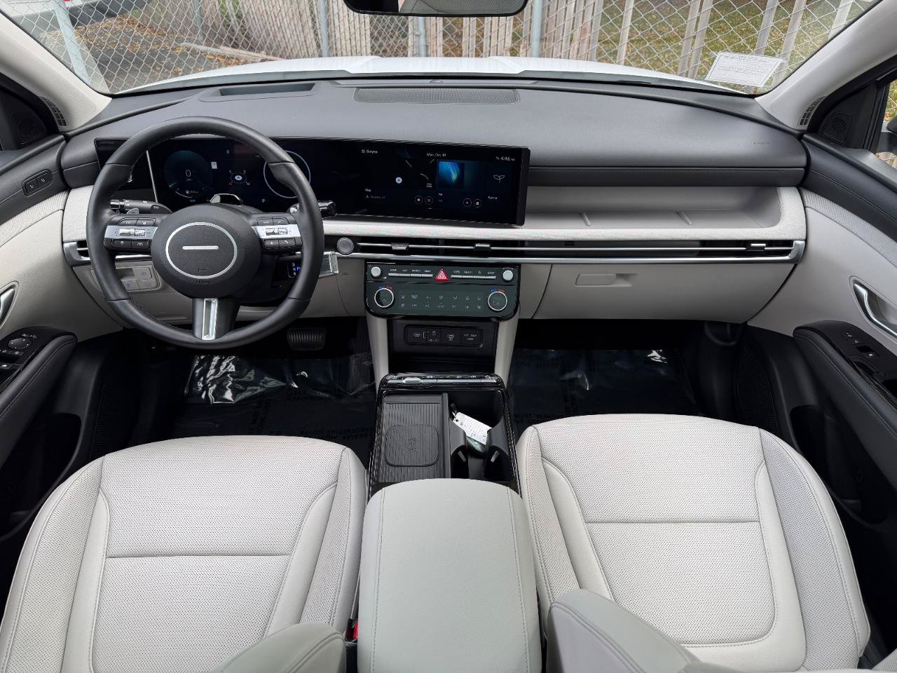 Used 2025 Hyundai Tucson Limited AWD/4WD image 18