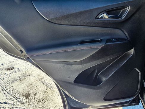 Certified 2024 Chevrolet Equinox RS image 18