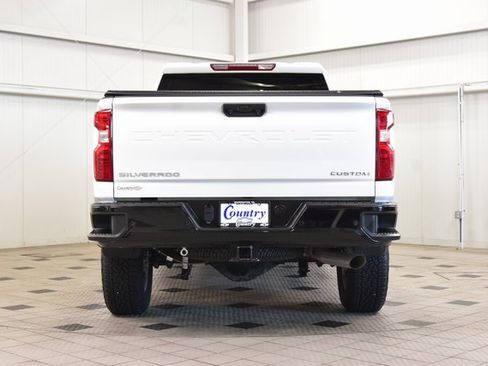 Used 2024 Chevrolet Silverado 2500 Custom w/ Custom Value Package image 7